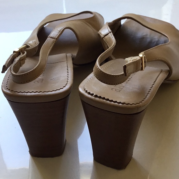 Amalfi open toe sling back in caramel, leather size 7 1/2M - Picture 5 of 6